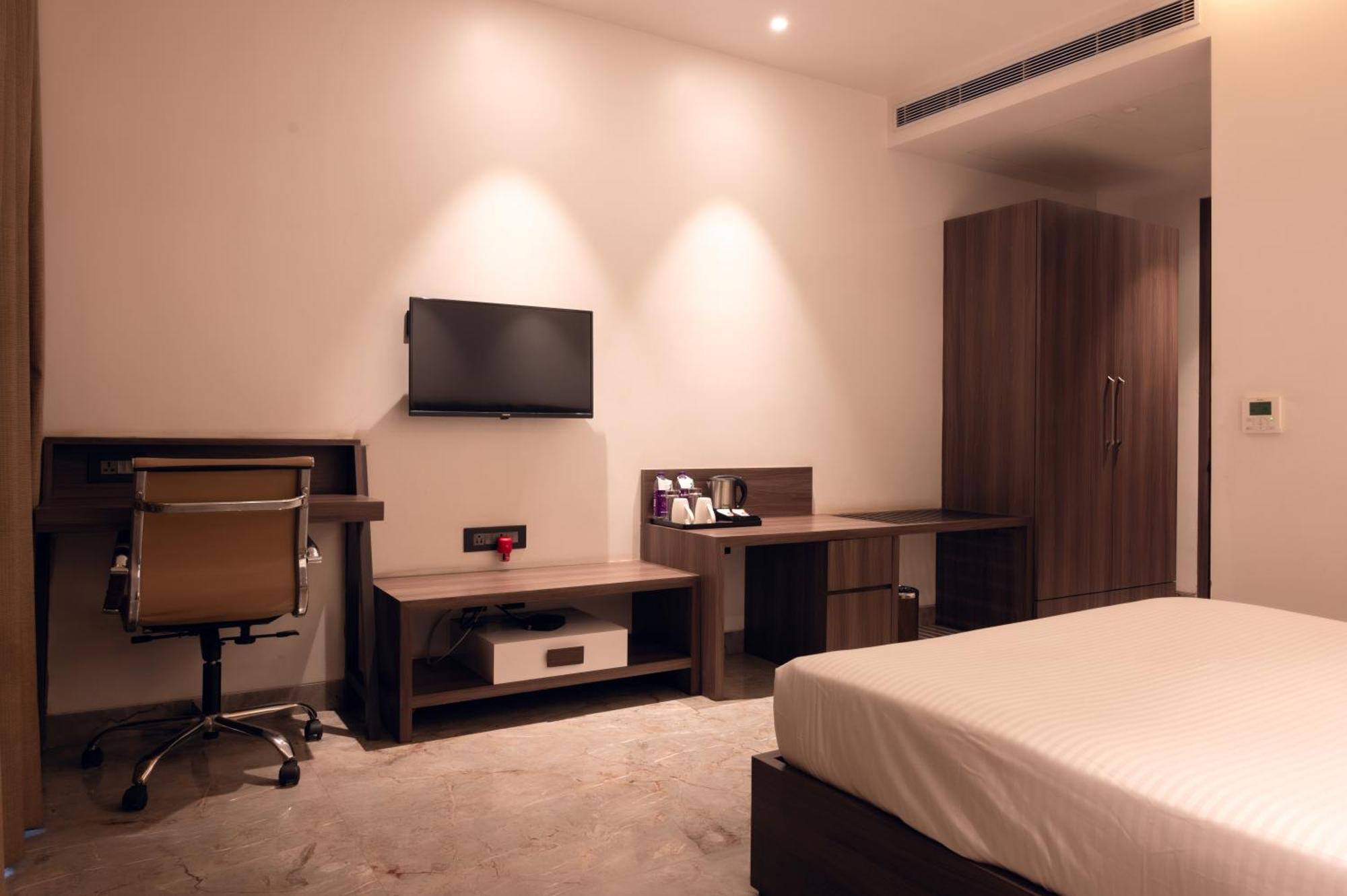 Econest Hotel 塔拉皮斯 外观 照片