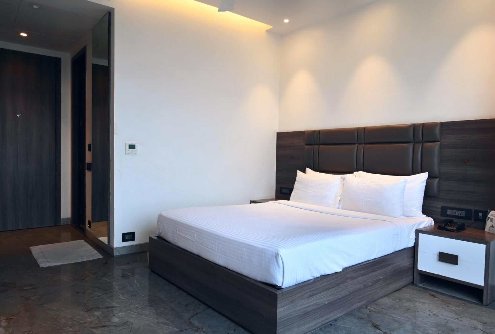 Econest Hotel 塔拉皮斯 外观 照片